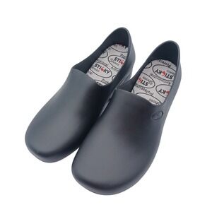 Sticky Shoes Professional Clogs Woman Size 7 Non-Slip Waterproof NEW